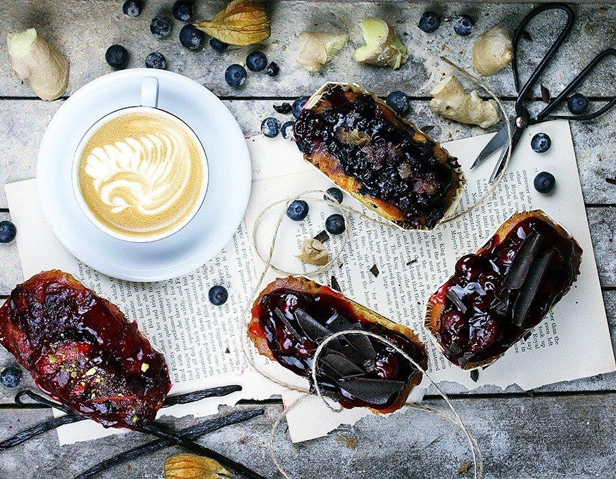 Double Berry Doughnuts 1 Double Berry Doughnuts